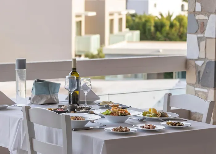Akti Palace Otel 5*