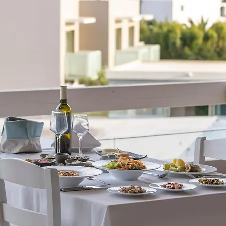 Akti Palace Ξενοδοχείο 5*